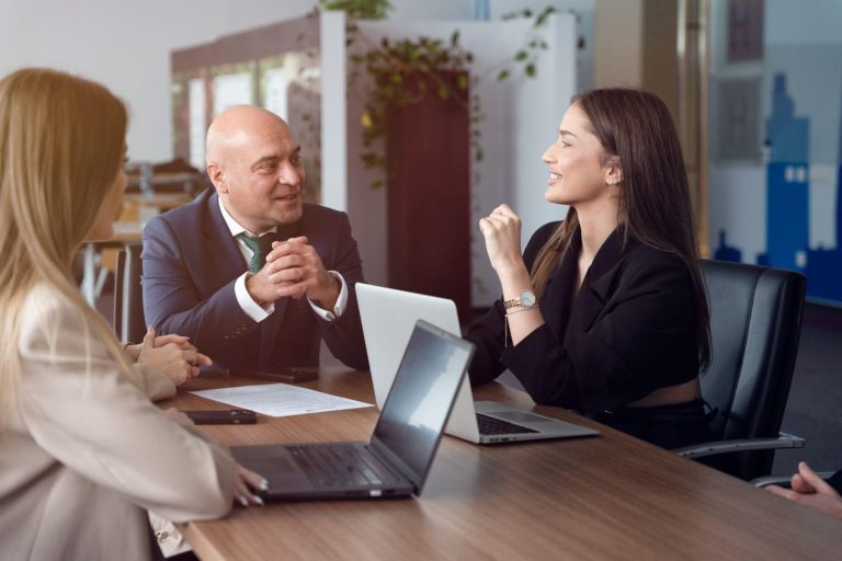 Comparație dobânzi credite ipotecare: ce diferențe există în practică